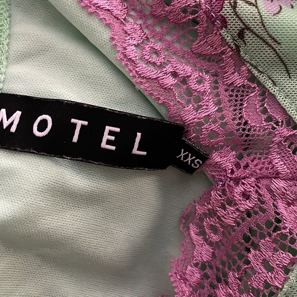 Motel Mint Floral Mini Dress - Picture 7 of 7